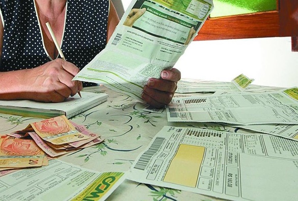 Aneel propõe devolver mais de R$ 50 bilhões nas contas de energia em cinco anos