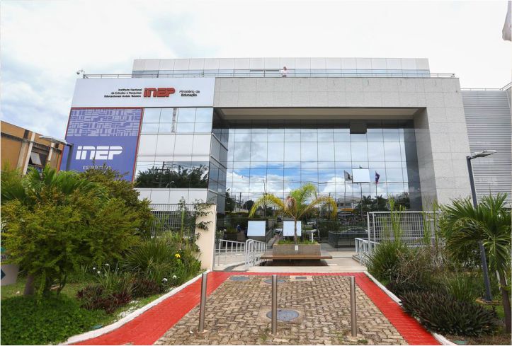 Gabaritos do Enem serão divulgados hoje