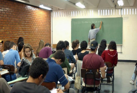 MEC poderá pedir empréstimo ao Bird para reforma do ensino médio