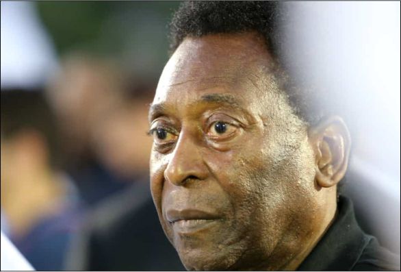 Pelé está hospitalizado com infecção urinária