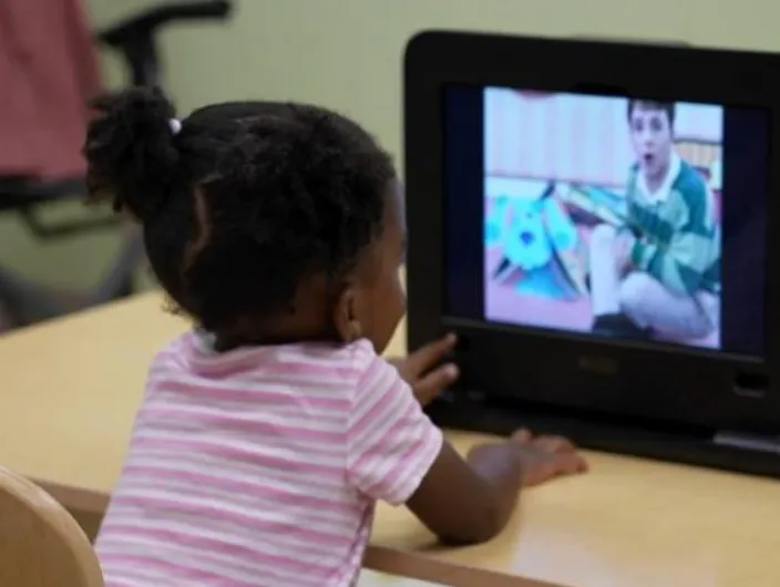 Novo exame aprovado nos EUA promete diagnóstico precoce de autismo em bebês