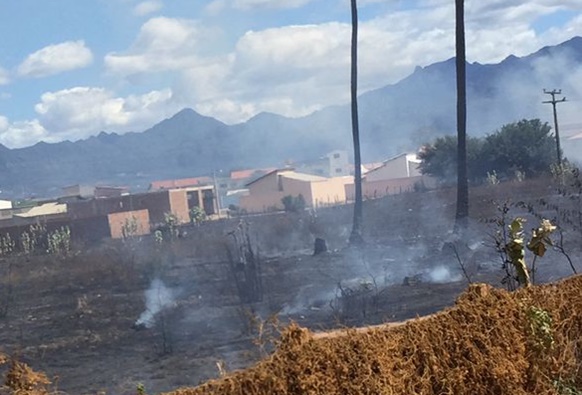Incêndio é controlado no Bairro Beira Rio em Livramento
