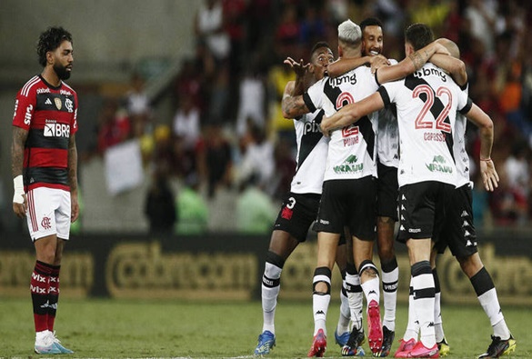 Flamengo perde invencibilidade para Vasco e decide Taça Guanabara com Fluminense