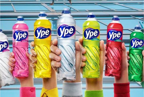 Anvisa suspende lotes de detergente Ypê por risco de contaminação