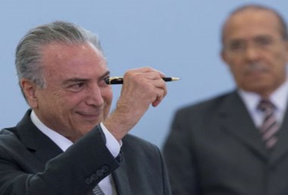 Temer libera até R$ 10 bi em obras para quem votar pela reforma da Previdência