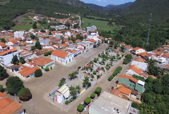 Paciente em surto agride recepcionista em hospital    