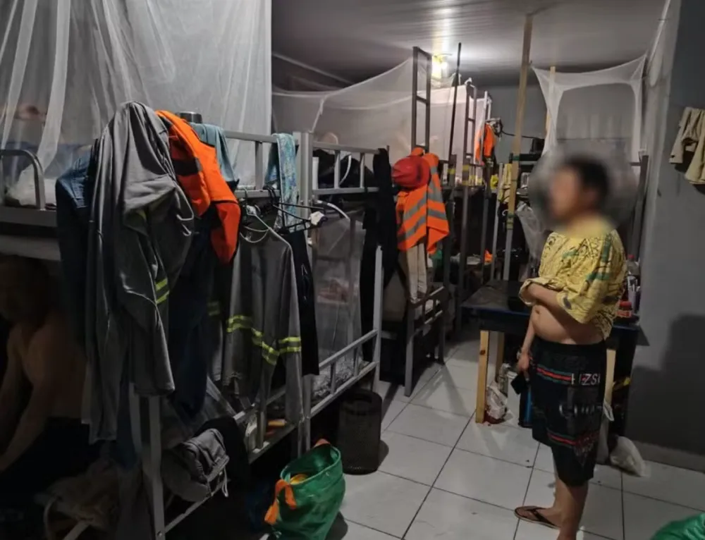 Chineses em trabalho análogo a escravidão são resgatados em fábrica da BYD