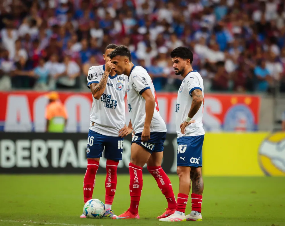 Bahia vence o Atlético Nacional e assume liderança