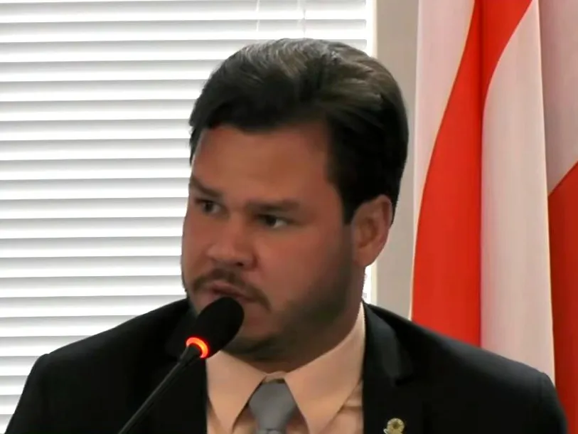 Vereador pede mobilização da Câmara e do Executivo contra suposto cartel de combustíveis em Livramento 