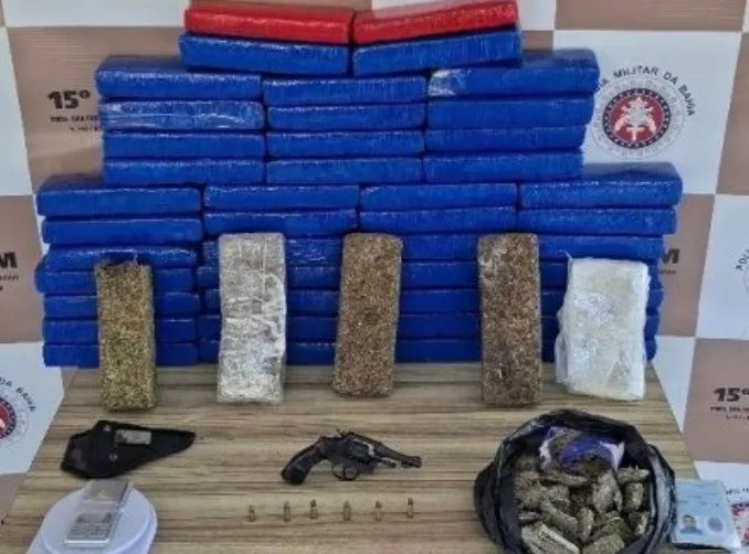Polícia apreende grande quantidade de drogas e arma em Itabuna