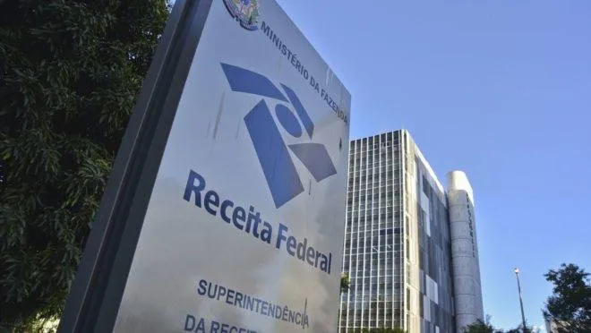 Receita Federal se pronuncia após boatos sobre taxação do Pix