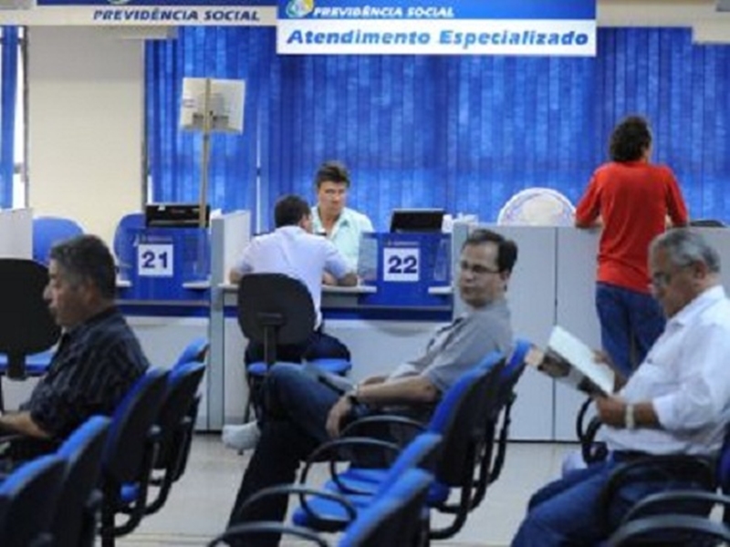 Beneficiários de auxílio-doença têm até esta segunda para agendar perícia