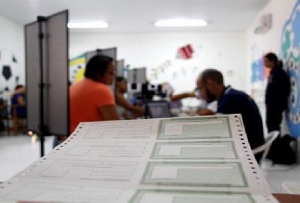 Biometria detecta 25 mil fraudes de eleitores; única pessoa tinha 52 títulos