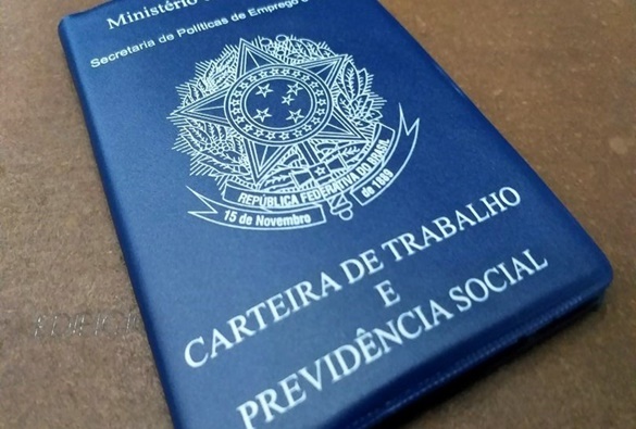 Governo federal estuda retomar programa de redução de salários e jornada  