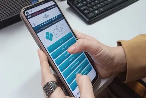 Pix bate recorde e supera 140 milhões de transações em um único dia