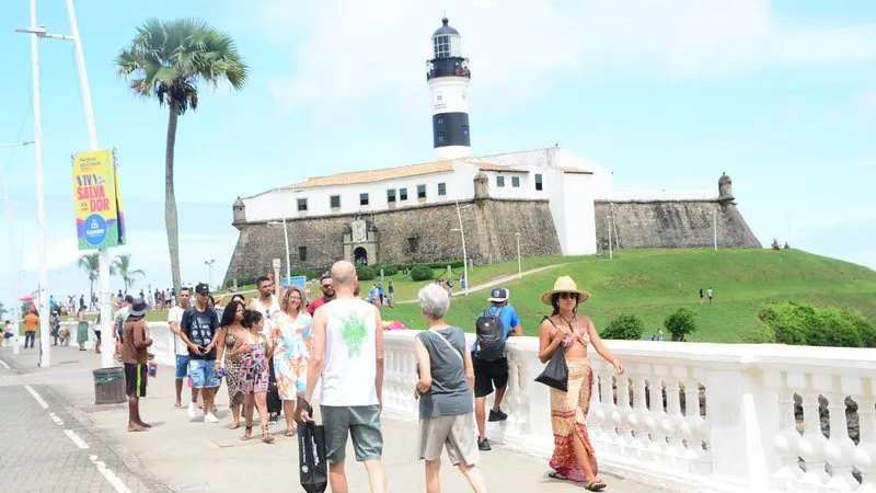 Turismo na Bahia cresce acima da média nacional e atrai recorde de estrangeiros