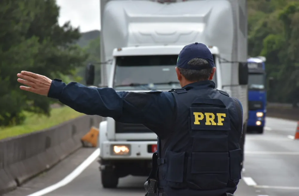 PRF inicia Operação Semana Santa com reforço na fiscalização nas rodovias da Bahia