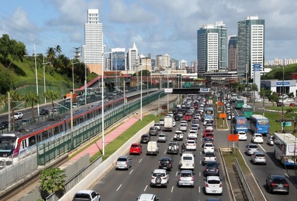 Placas com finais 9 e 0 tem 10% de desconto no IPVA até 27 e 28 de julho