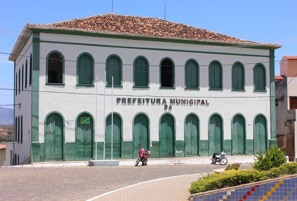 Ex-prefeito deverá concorrer à prefeitura de Livramento e já conta com o apoio de importante vereador da situação