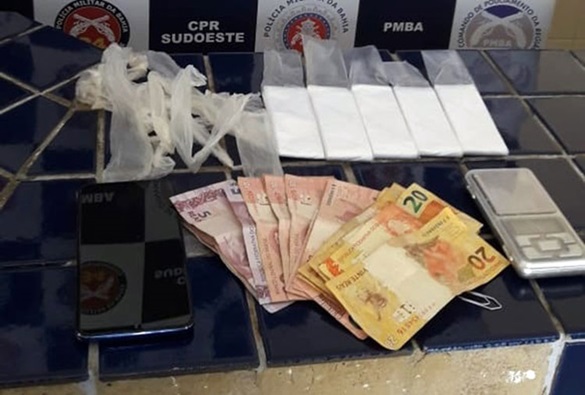 Três mulheres são detidas acusadas de traficar drogas 