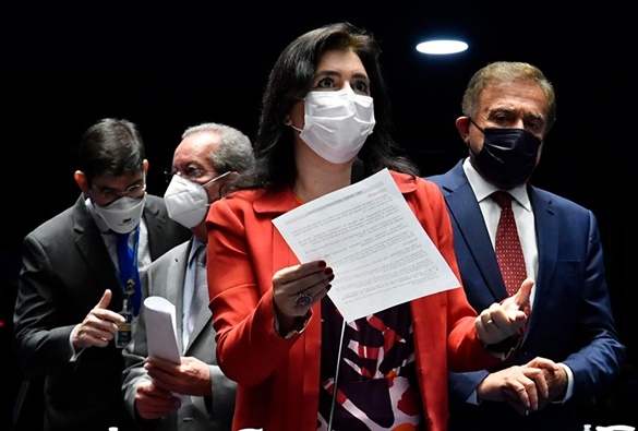 Senado aprova PEC sem coligações partidárias e com incentivos a candidaturas de negros e mulheres  Fonte: Agência Senado