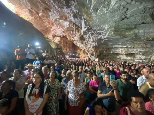 Radialista Jicelmo Machado resgata história da Gruta da Mangabeira durante transmissão da festa do Sagrado Coração de Jesus