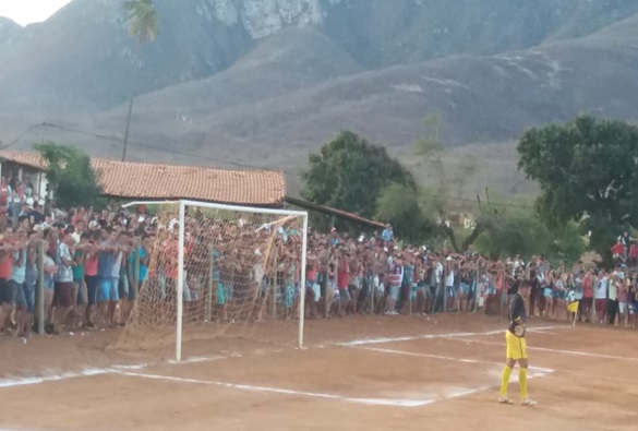 Clássico rural livramentense: público de cerca de três mil pessoas assistem a empate entre Monteiro e Nado de Cima