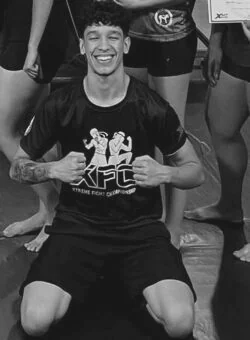 Campeão brasileiro de Muay Thai morre em acidente de moto na Bahia