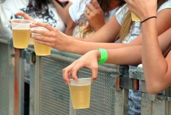 MP recomenda que estabelecimentos não forneçam bebidas alcoólicas a crianças e adolescentes