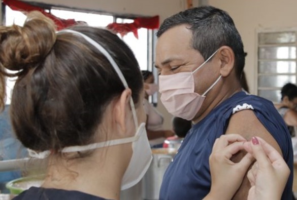 Quarta dose da vacina a partir dos 50 anos será liberada