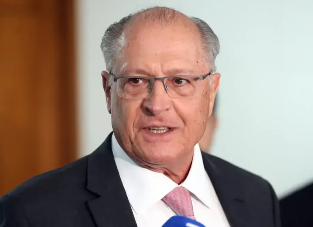 Geraldo Alckmin discute tarifas com secretário dos EUA