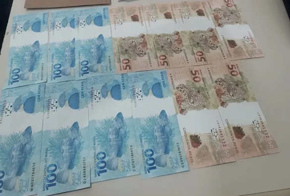 Polícia Civil intercepta nos Correios R$ 1 mil em notas falsas compradas via internet