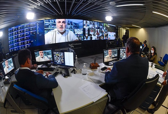 Plenário aprova projeto que prevê uso obrigatório de máscara durante pandemia