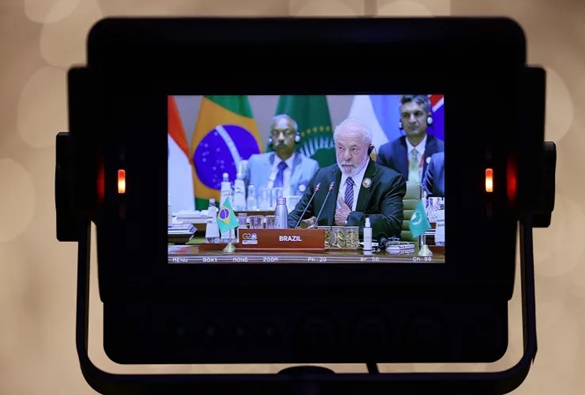 Lula recua e diz que cabe à Justiça decidir sobre prisão de Putin em caso de viagem ao Brasil