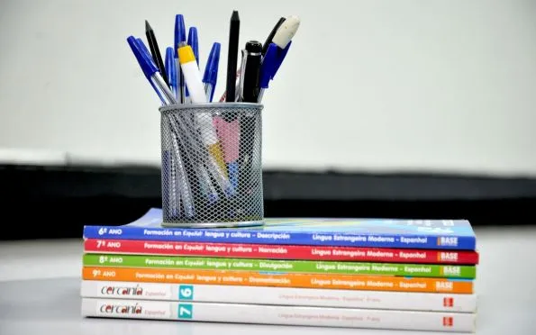 Estudantes da rede estadual devem devolver livros didáticos antes do fim do ano letivo