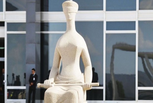 STF: Amante não tem direito de dividir pensão com viúva  