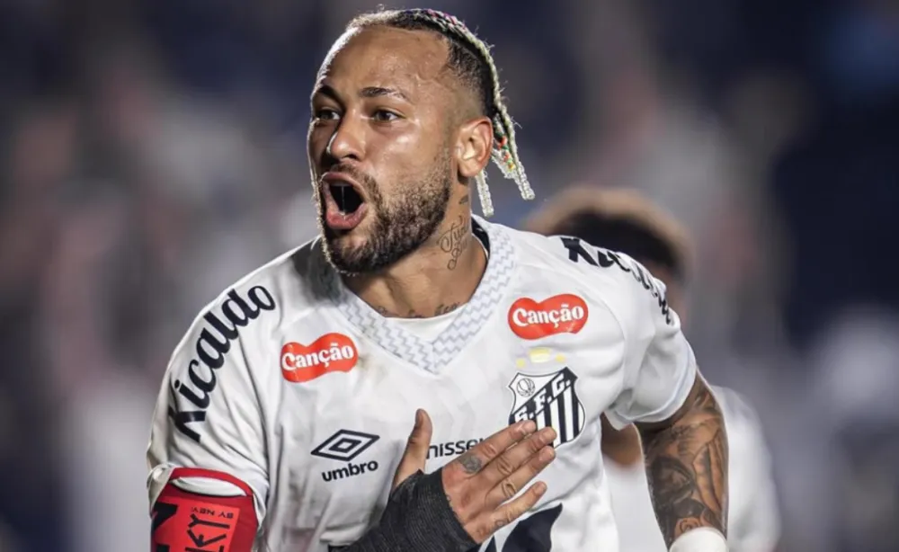 Com gol de Neymar, Santos vence Flamengo na Vila Belmiro
