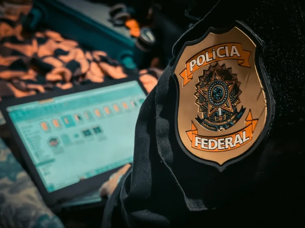 Operação da Polícia Federal mira crimes de abuso infantil na internet