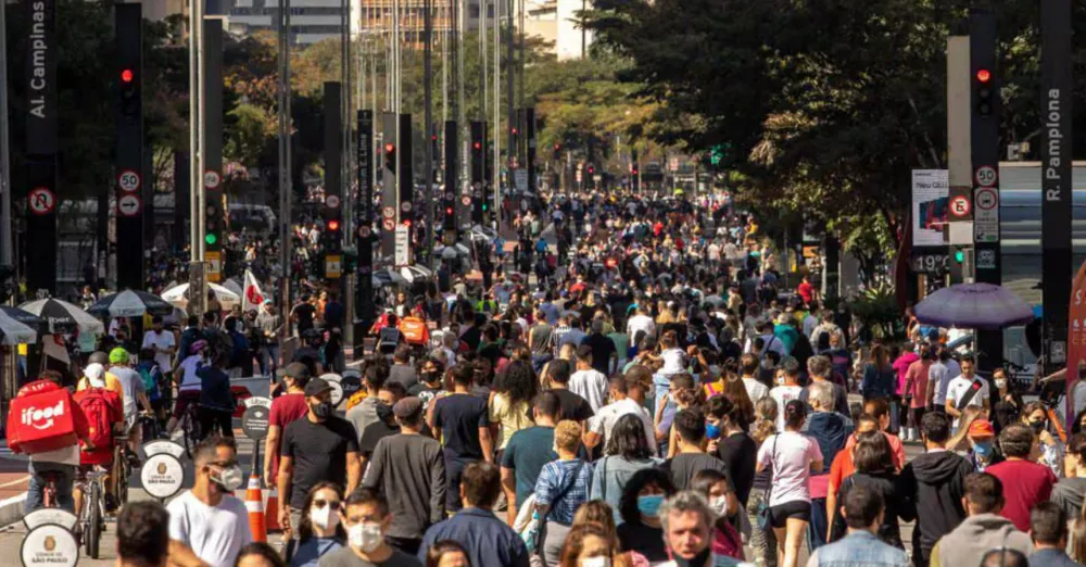 Brasil ultrapassa 213 milhões de habitantes, segundo IBGE