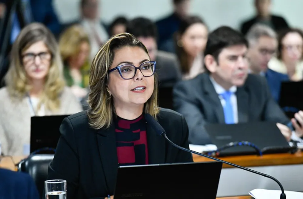 CAE discute projeto que equipara educadores infantis a professores