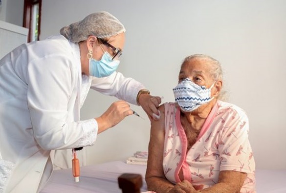 Bahia aplicará dose de reforço de vacina contra covid-19