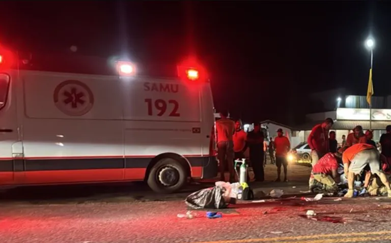 Grave acidente entre moto e caminhonete deixa homem ferido em Caetité