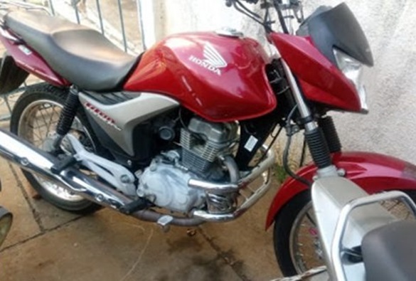 Moto de mototaxista roubada em Livramento é recuperada na cidade de Macaúbas