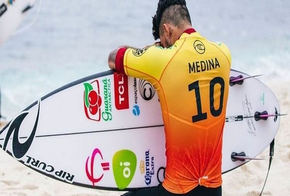 Medina se torna tricampeão Mundial de Surfe