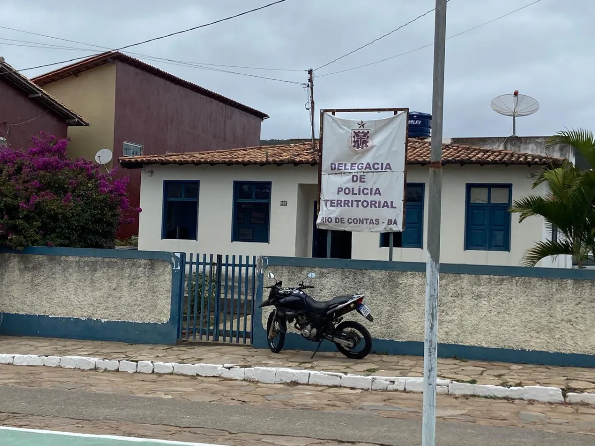 Homem com mandado de prisão por estupro de vulnerável é capturado em Rio de Contas