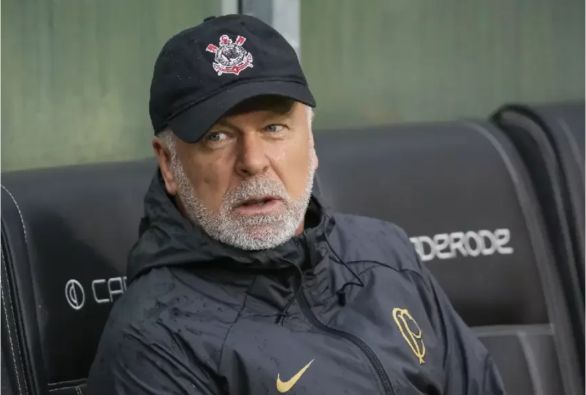 Corinthians demite técnico Mano Menezes