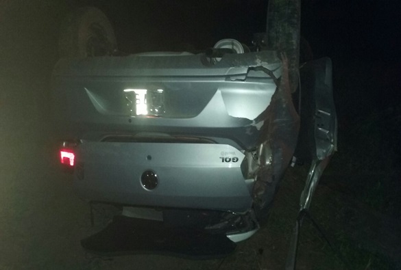 Capotamento de veículo na Ba-152 deixa dois feridos