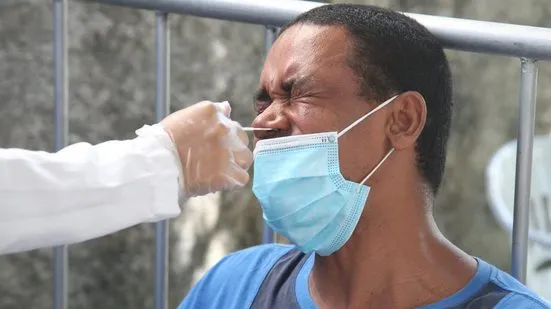 Bahia registra quase 2 mil casos de Covid às vésperas do Carnaval