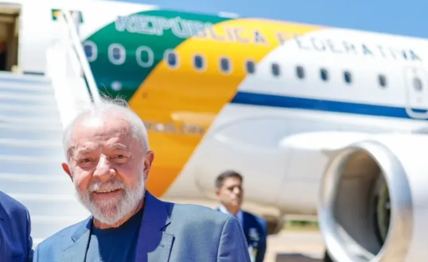 Avião com Presidente Lula apresenta problemas após decolagem