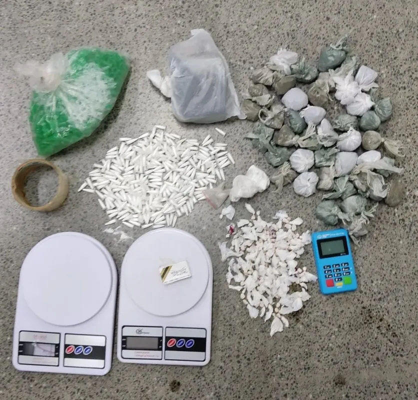 Homem é preso com mais de 300 pinos de cocaína no sudoeste da Bahia